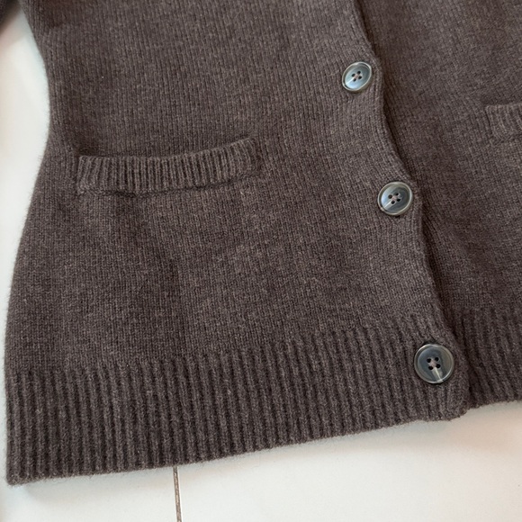 Quince Structured Cardigan - Picture 9 of 13